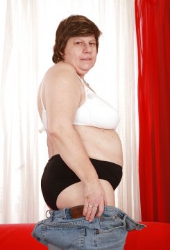 VioletVixen from Caerphilly,United Kingdom